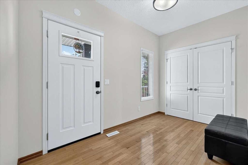 121 Springmere Road, Chestermere — photo 5 of 50