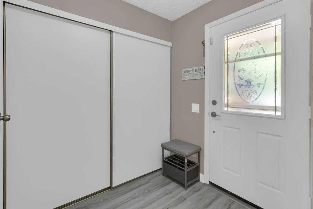 20 Midpark Gardens SE, Calgary — photo 3 of 42