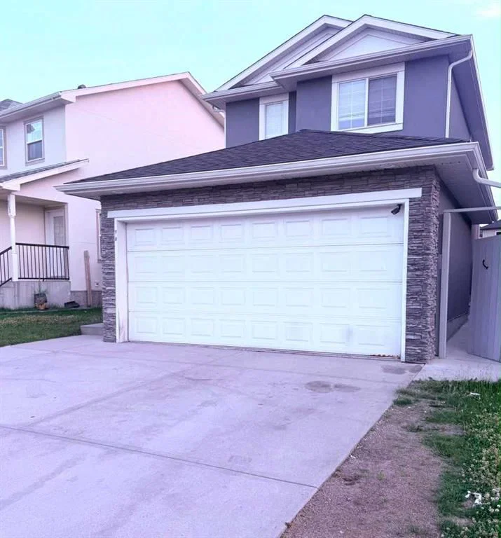 960 Taradale Drive NE, Calgary — main listing photo