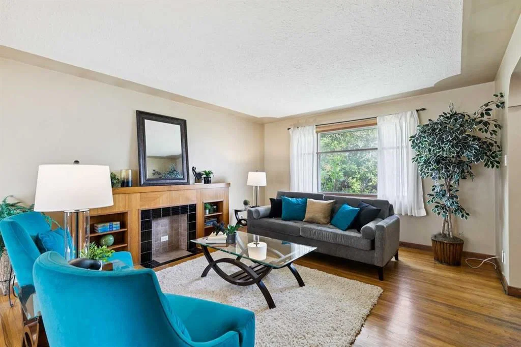 3103 13 Avenue SW, Calgary — photo 4 of 34
