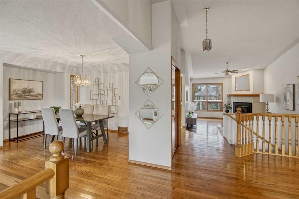 240 Varsity Estates Terrace NW, Calgary — photo 3 of 49