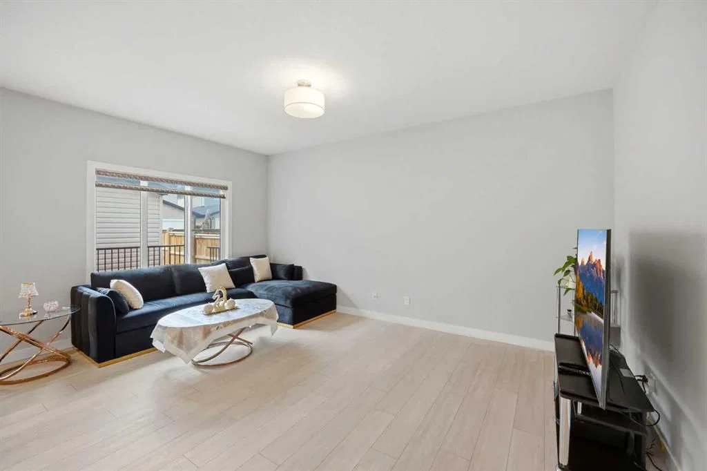 232 Cornerbrook Common NE, Calgary — photo 5 of 50