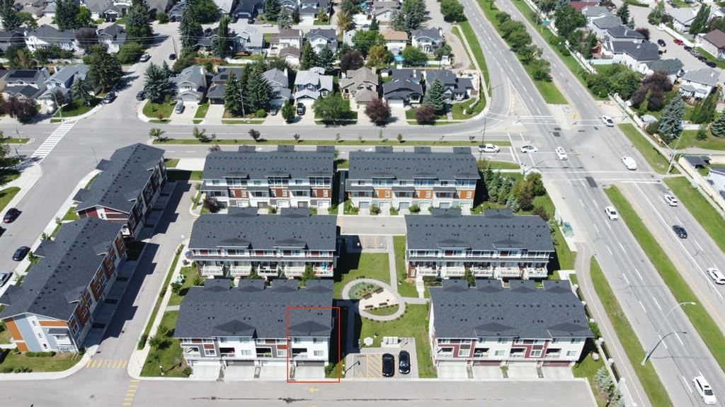 209 Harvest Hills Common NE, Calgary — photo 5 of 40