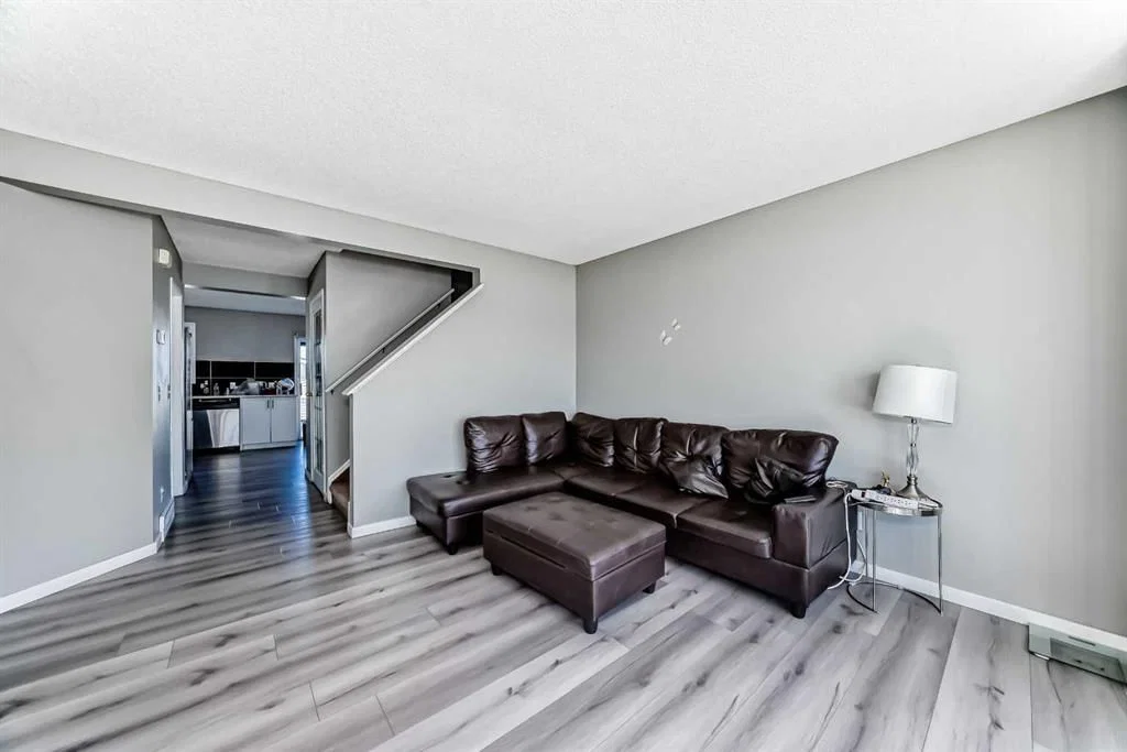 111 Martin Crossing Close NE, Calgary — photo 5 of 34