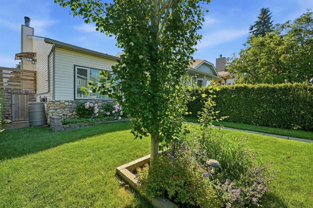 19 Millcrest Way SW, Calgary — photo 4 of 26