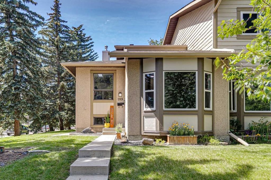 189 Deerfield Terrace SE, Calgary — main listing photo