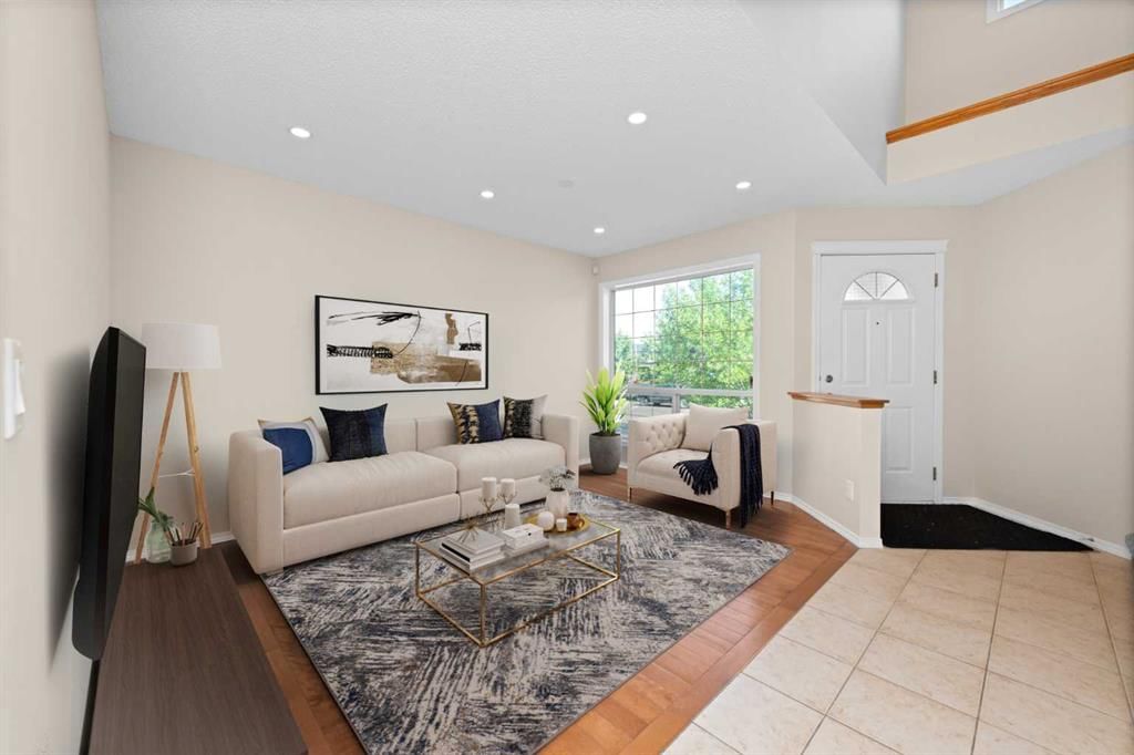 642 Citadel Drive NW, Calgary — photo 4 of 47