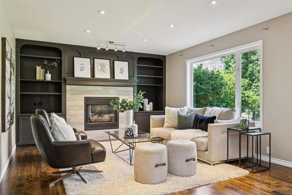 400 Sienna Park Drive SW, Calgary — photo 2 of 32