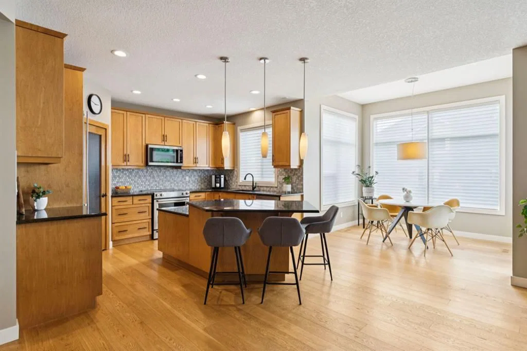 92 Discovery Ridge Circle SW, Calgary — photo 5 of 39