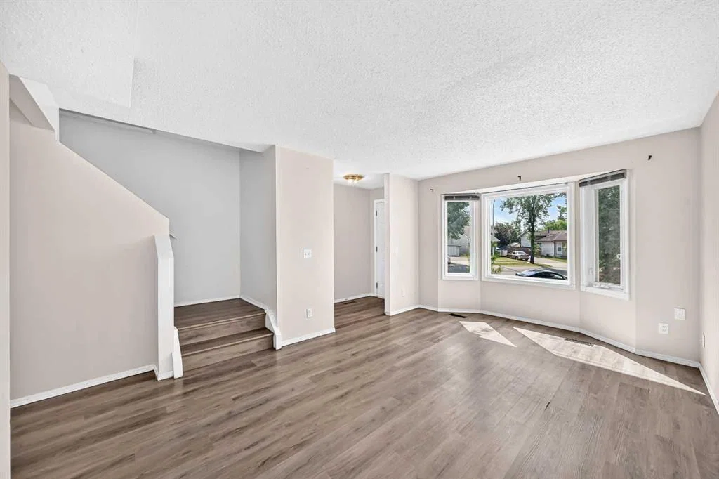 11 Falshire Terrace NE, Calgary — photo 3 of 30
