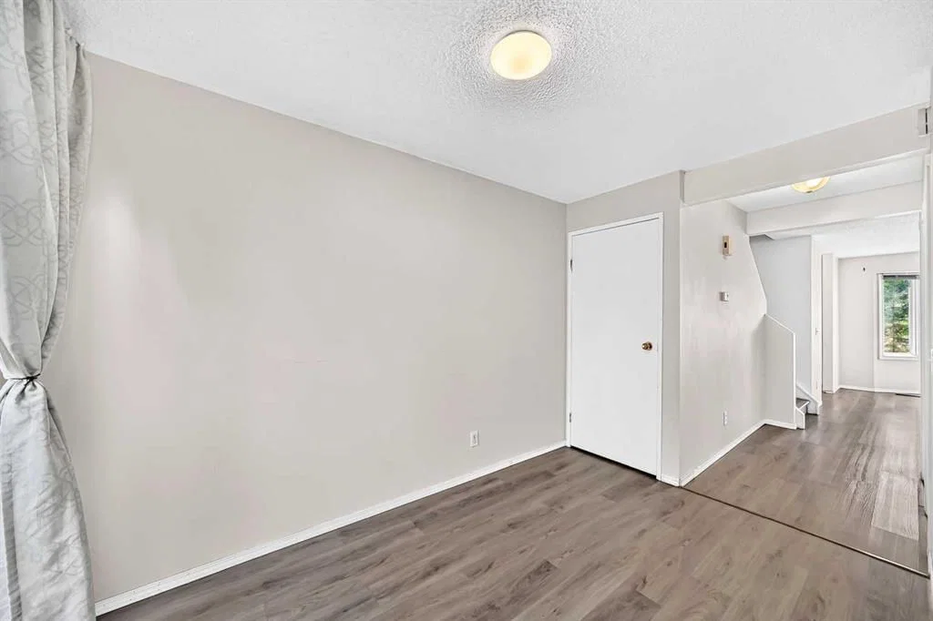 11 Falshire Terrace NE, Calgary — photo 5 of 30