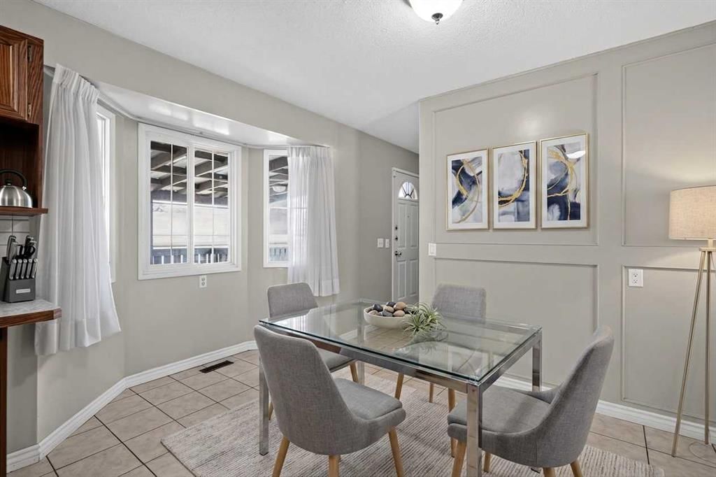 6724 22 Avenue NE, Calgary — photo 4 of 43
