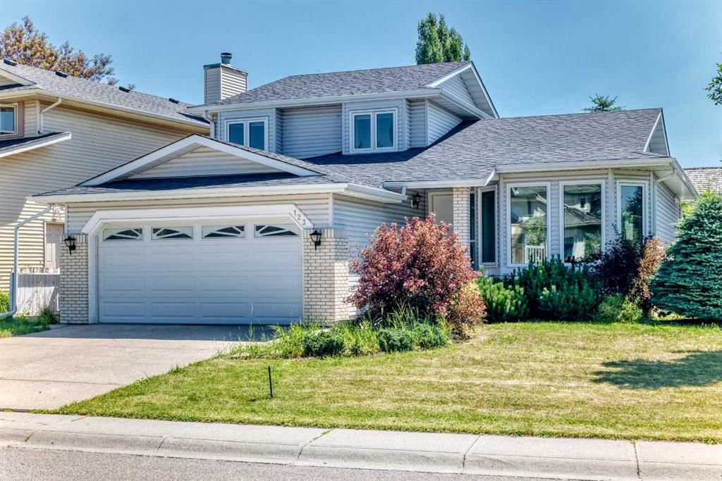 123 Wood Valley Drive SW, Calgary — main listing photo