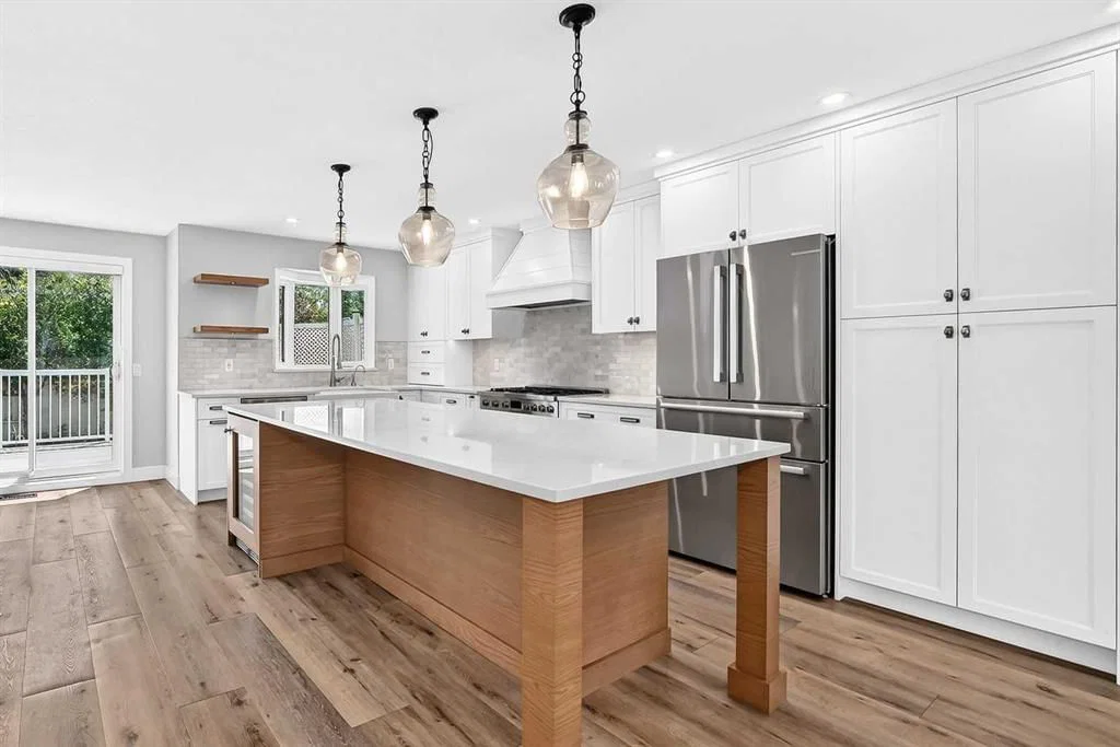 123 Wood Valley Drive SW, Calgary — photo 4 of 41