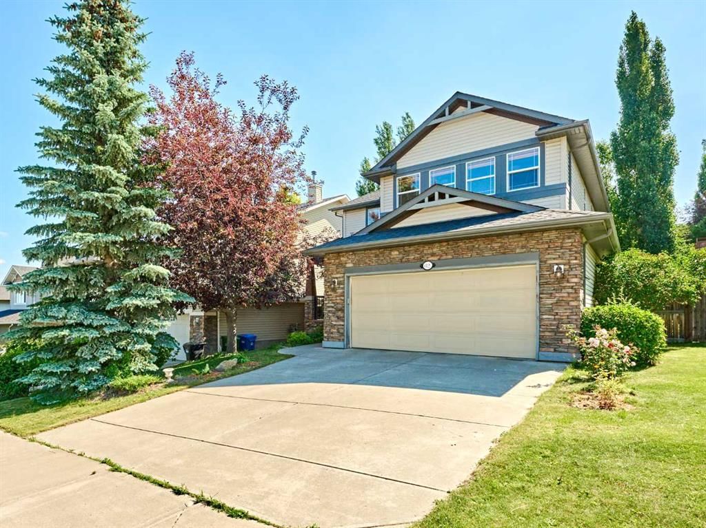 62 Crestmont Drive SW, Calgary — photo 2 of 50