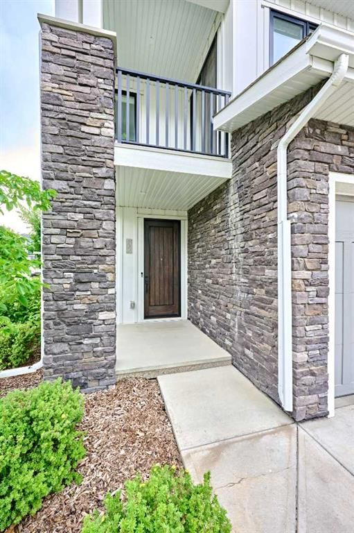 102 Crestridge Common SW, Calgary — photo 5 of 50