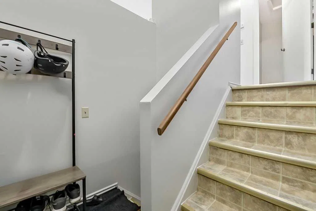 124 Bergen Road NW, Calgary — photo 3 of 26