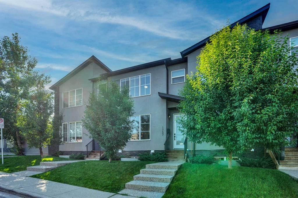 1757 45 Street NW, Calgary — photo 3 of 35