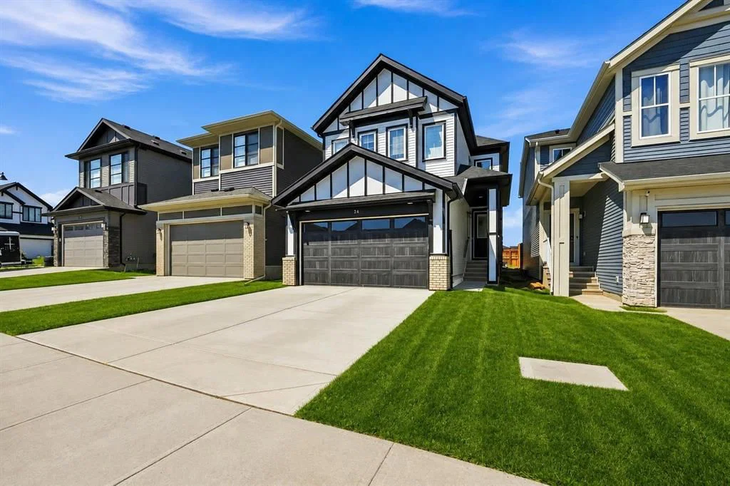 26 Homestead Circle NE, Calgary — photo 2 of 48