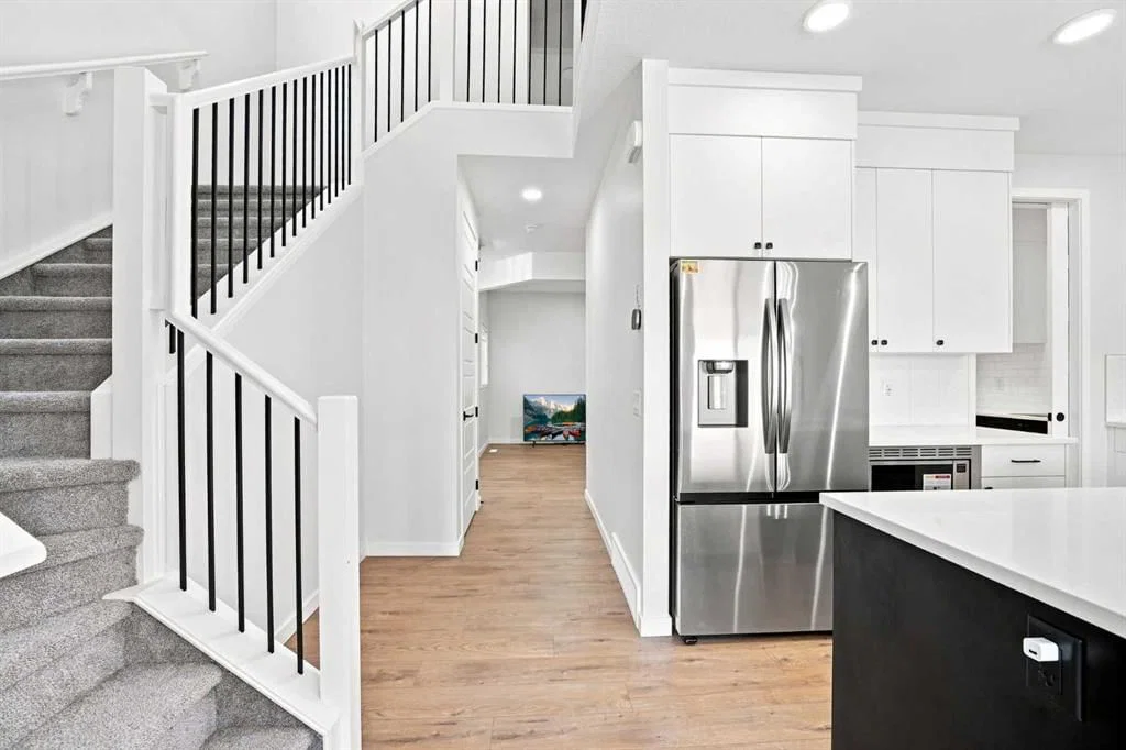 26 Homestead Circle NE, Calgary — photo 5 of 48
