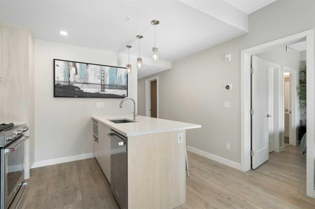 202, 3375 15 Street SW, Calgary — photo 4 of 31
