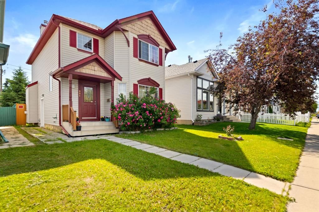 221 Tarington Close NE, Calgary — photo 3 of 33