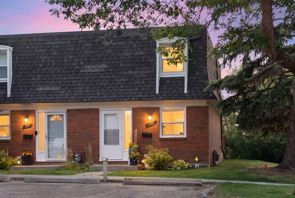 90, 330 Canterbury Drive SW, Calgary — main listing photo