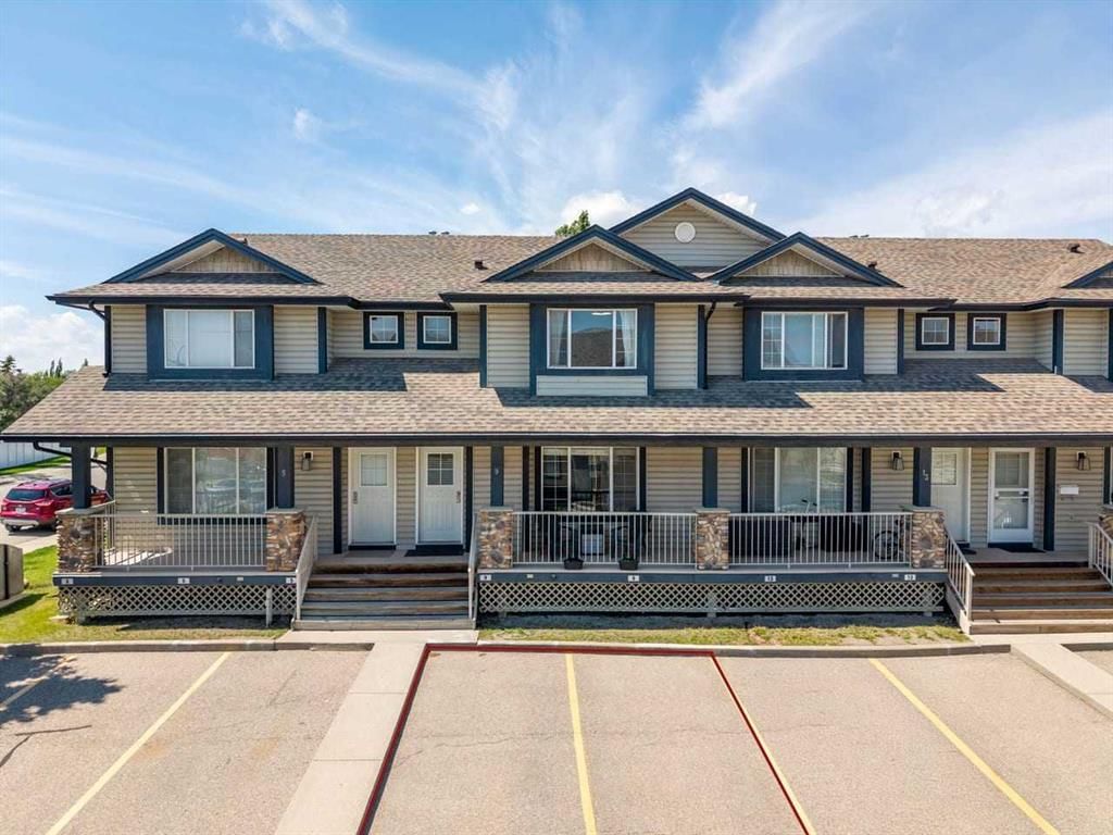 9 Citadel Point NW, Calgary — main listing photo