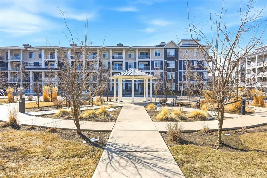 220, 400 Auburn Meadows Common SE, Calgary — photo 3 of 36