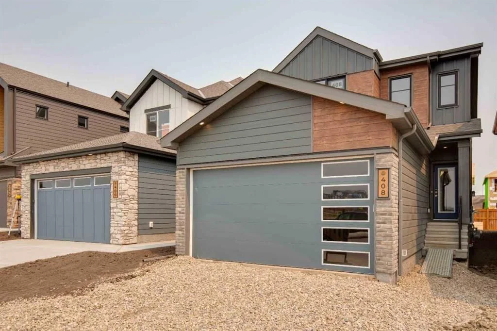 408 Heartwood Grove SE, Calgary — photo 3 of 35