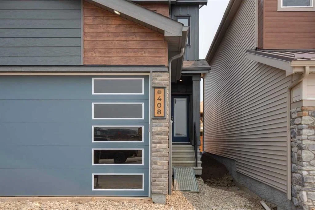 408 Heartwood Grove SE, Calgary — photo 4 of 35