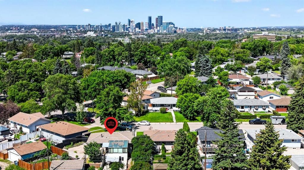 2018 Cottonwood Crescent SE, Calgary — photo 4 of 38