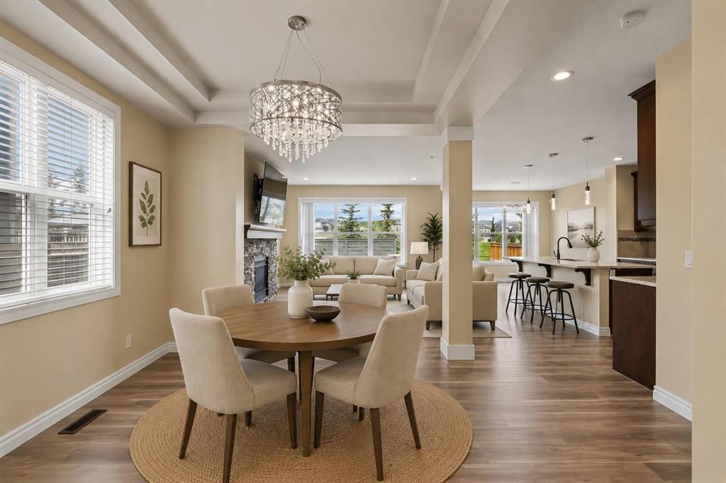 284 Nolancrest Heights NW, Calgary — main listing photo