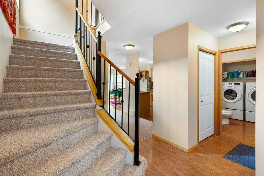 13 Saddlecrest Green NE, Calgary — photo 2 of 30