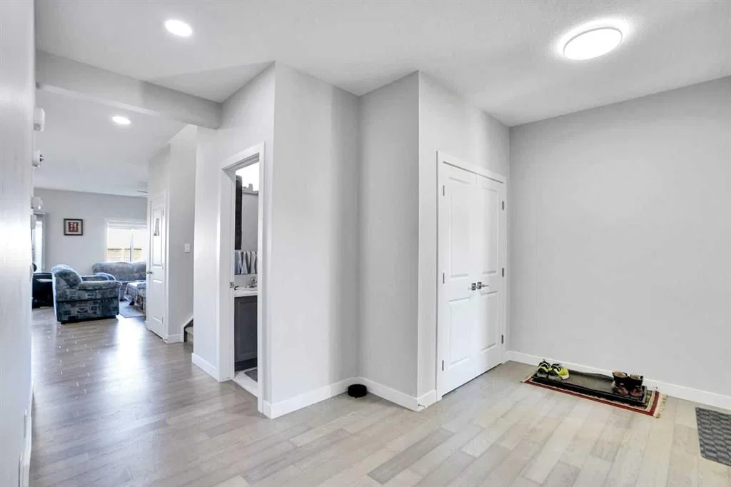 99 Savanna Way NE, Calgary — photo 4 of 49