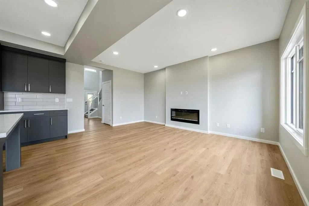367 Heartwood Gardens SE, Calgary — photo 4 of 28