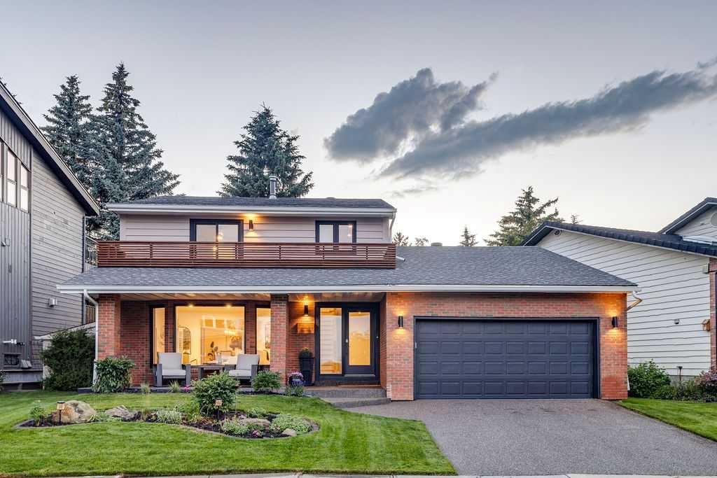23 Woodgrove Crescent SW, Calgary — main listing photo