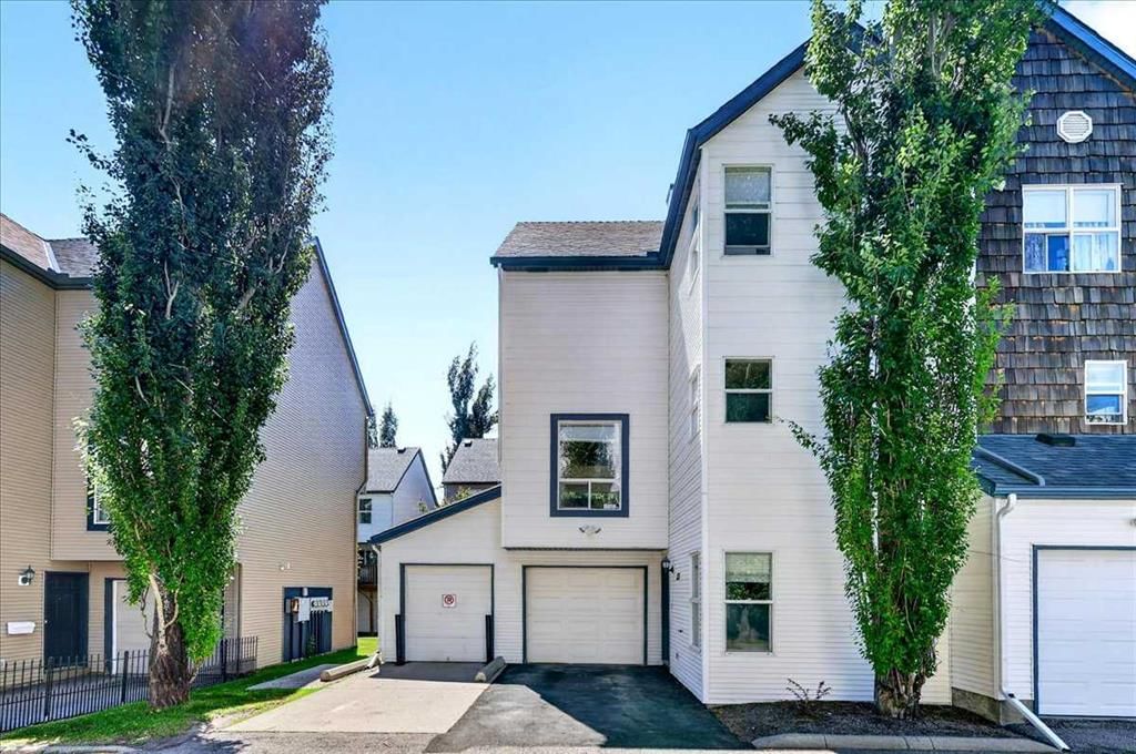137 Bridlewood Lane SW, Calgary — main listing photo