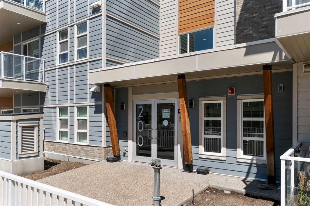 305, 200 Harvest Hills Place NE, Calgary — photo 3 of 50