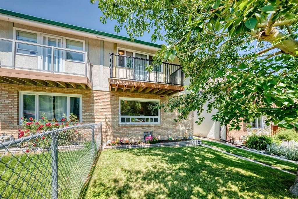 1926 28 Avenue SW, Calgary — main listing photo