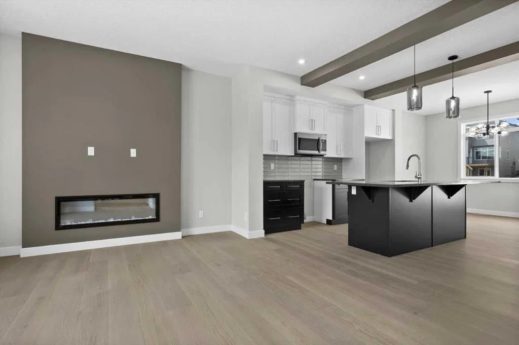 55 Agate Road, Cochrane — photo 4 of 47