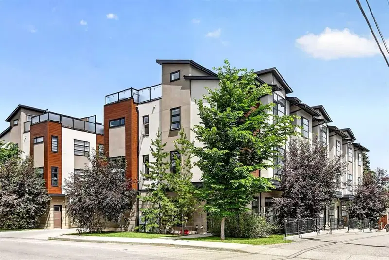 3414 15 Street SW, Calgary — main listing photo
