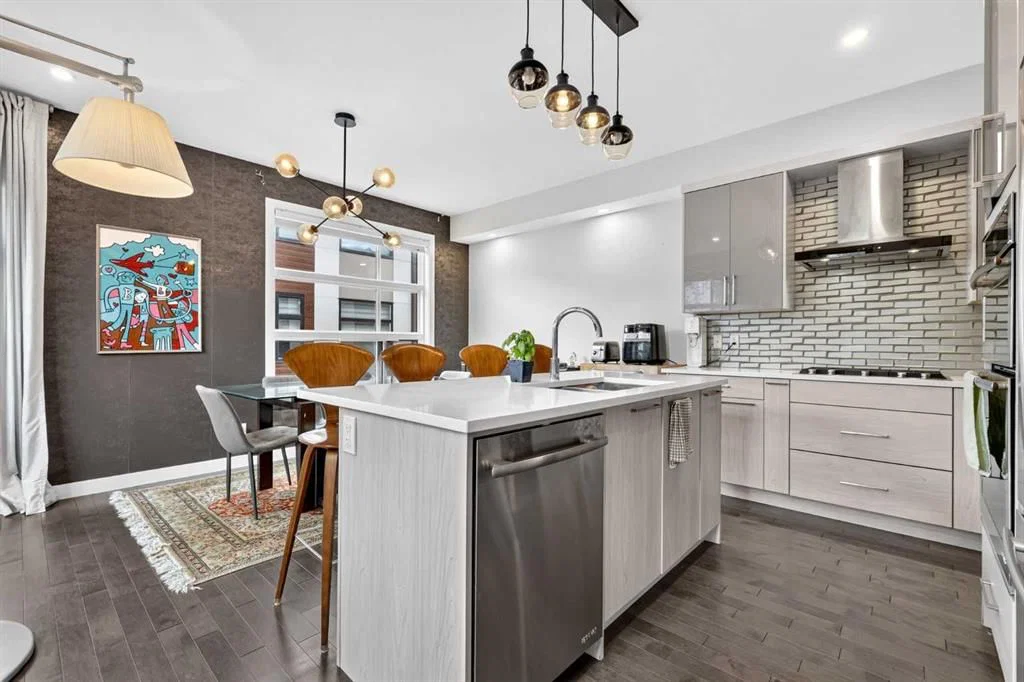 3414 15 Street SW, Calgary — photo 4 of 33
