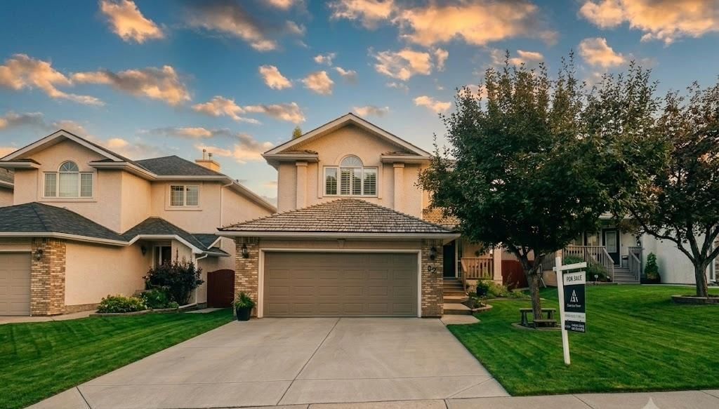 82 Mt Gibraltar Heights SE, Calgary — main listing photo