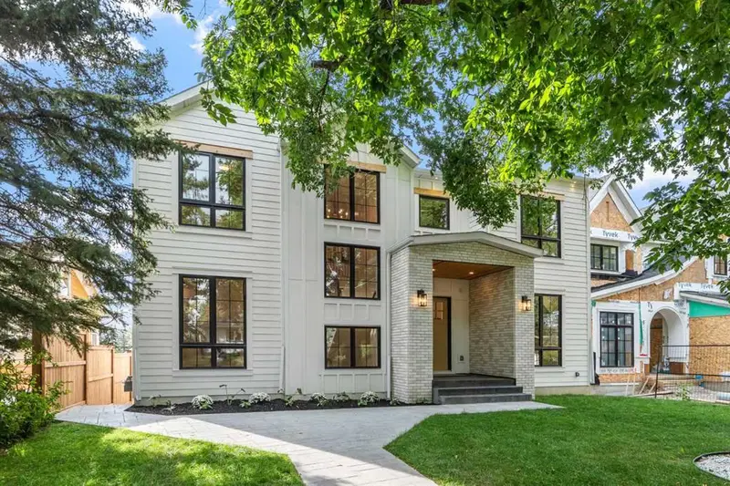 1619 9 Street NW, Calgary — main listing photo