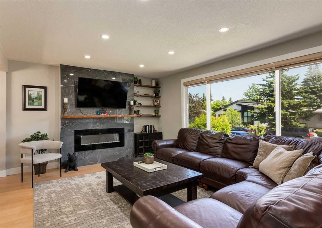 4627 Verona Drive NW, Calgary — photo 3 of 50