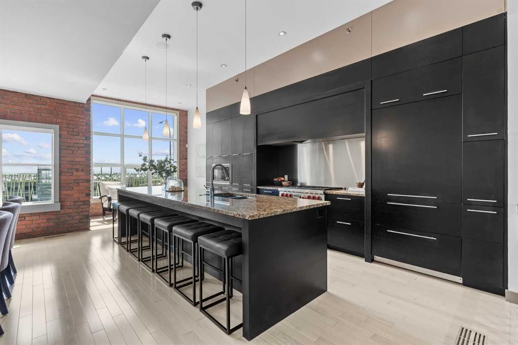 610 Aspen Meadows Hill SW, Calgary — photo 4 of 50