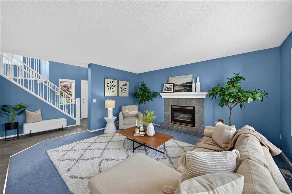 232 Douglas Glen Close SE, Calgary — photo 5 of 47