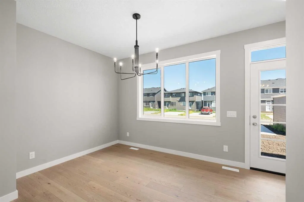 78 Sora Gardens SE, Calgary — photo 5 of 11
