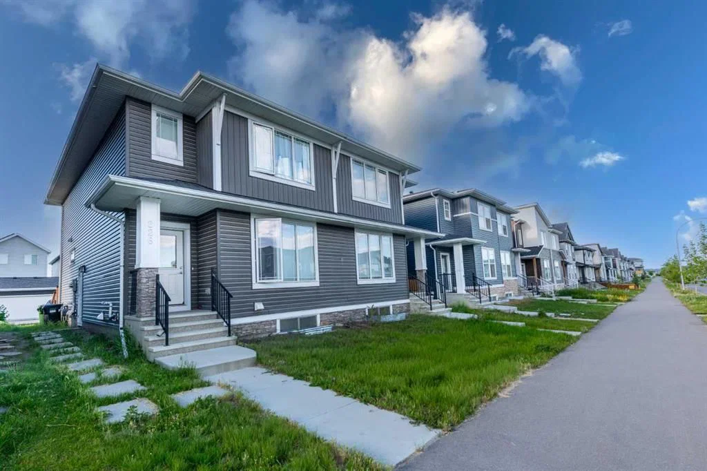 226 Ambleton Drive NW, Calgary — photo 3 of 41